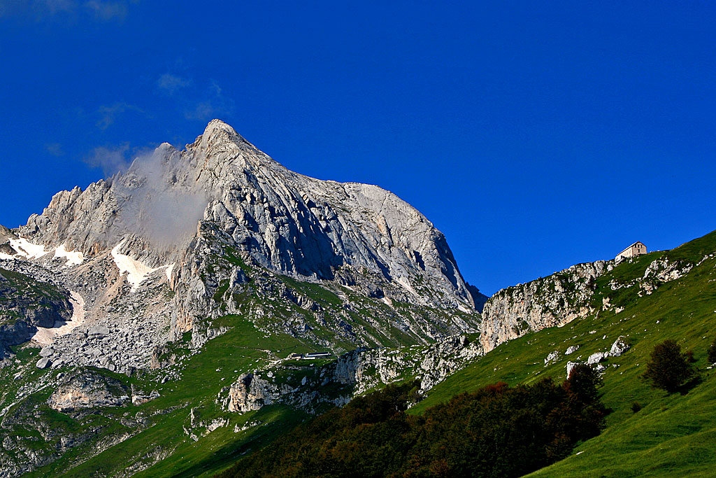 Verso l’affascinante mondo di roccia